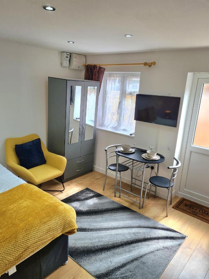 Lovely Central Studio/2Bed - 5Min To Train Station Слау Екстериор снимка